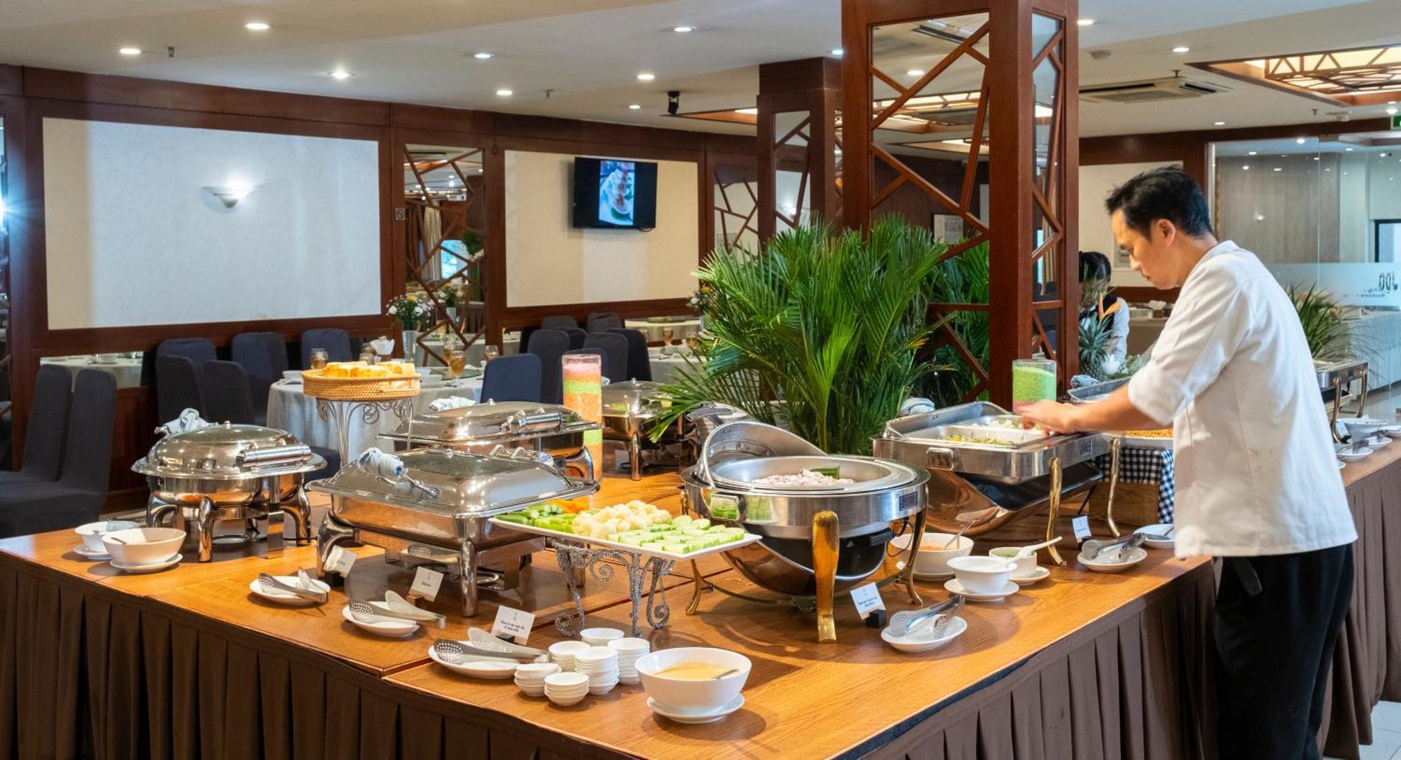 Vien Dong Hotel - Near Bui Vien Walking Street Ho Şi Min Dış mekan fotoğraf