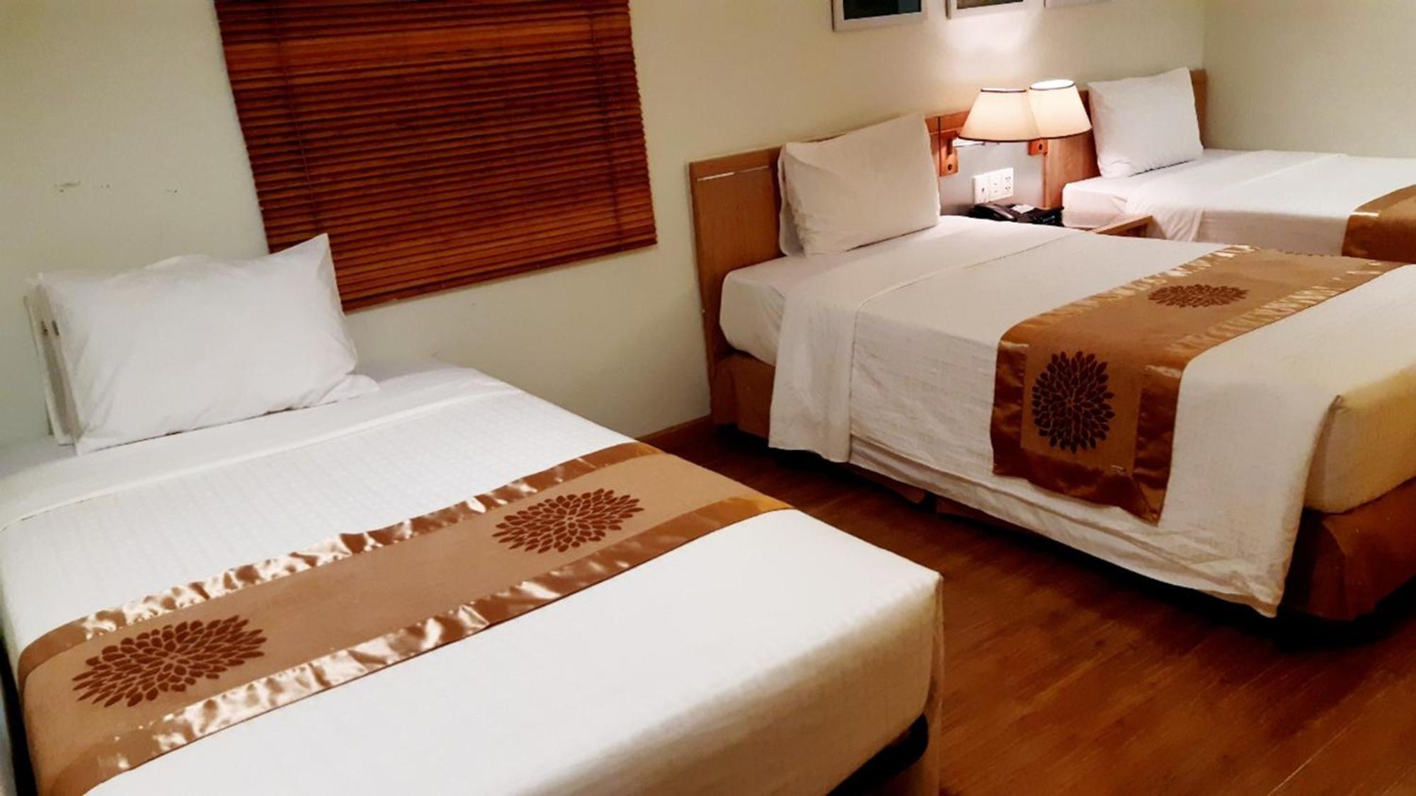 Vien Dong Hotel - Near Bui Vien Walking Street Ho Şi Min Dış mekan fotoğraf